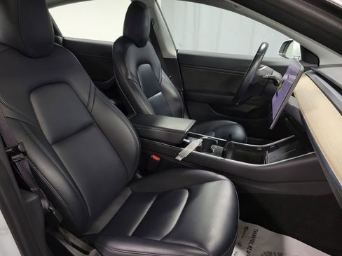 Used 2018 Tesla Model 3 Long Range image 28