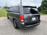 Used 2017 Dodge Grand Caravan SXT image 3