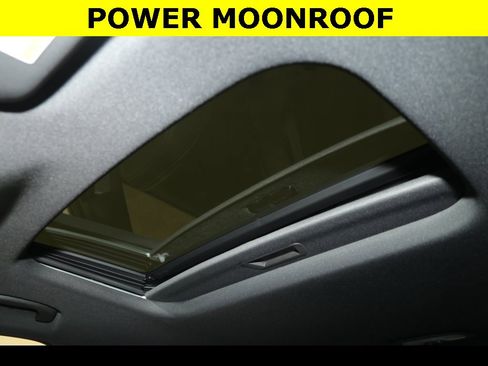 New 2026 Chevrolet Trax RS w/ Sunroof Package image 3