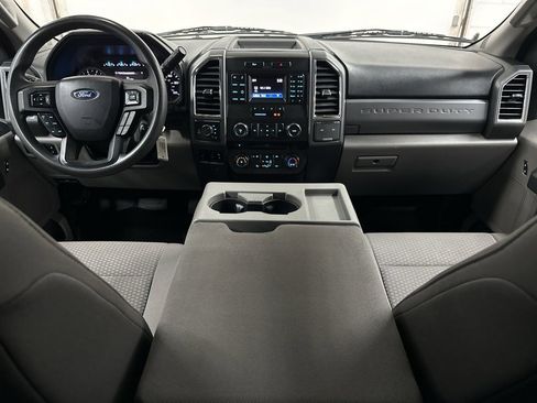 Used 2017 Ford F250 XLT w/ Snow Plow Prep Package image 24