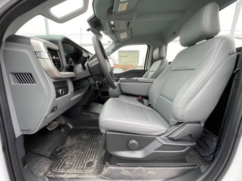 New 2025 Ford F550 4x4 Regular Cab Super Duty image 14