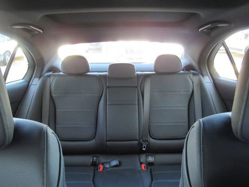 Used 2022 Mercedes-Benz C 300 Sedan image 36