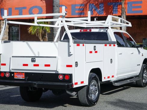 Used 2022 RAM 3500 Big Horn image 10