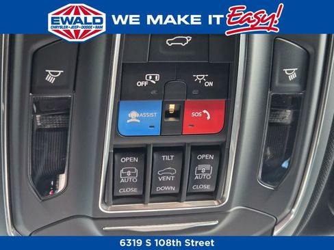 New 2026 Jeep Cherokee Overland image 28