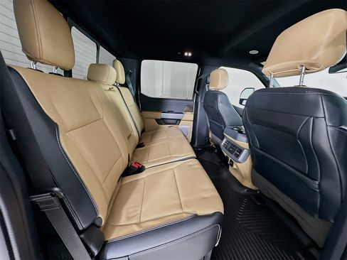Used 2023 Ford F350 Lariat w/ Lariat Ultimate Package image 28