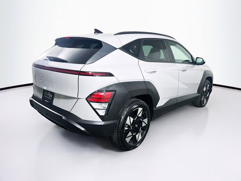 Used 2025 Hyundai Kona SEL image 9
