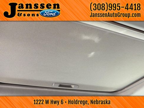 Used 2021 Toyota Sienna Limited image 16