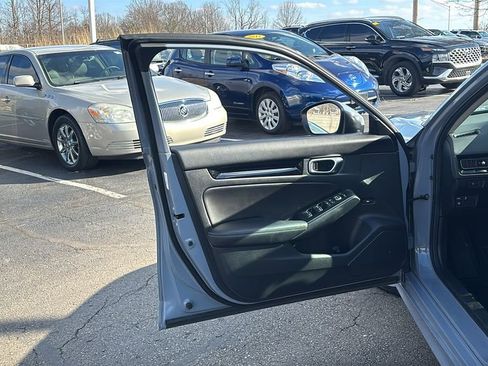 Used 2024 Honda Civic Touring image 11