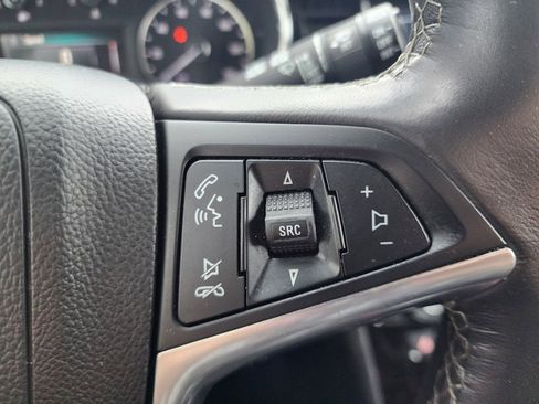 Used 2021 Buick Encore Preferred image 27