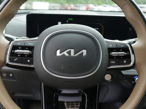 Certified 2024 Kia Sorento SX Prestige w/ Olive Brown Leather Package AWD/4WD image 25