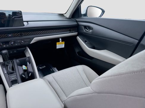 New 2026 Honda Accord LX image 18