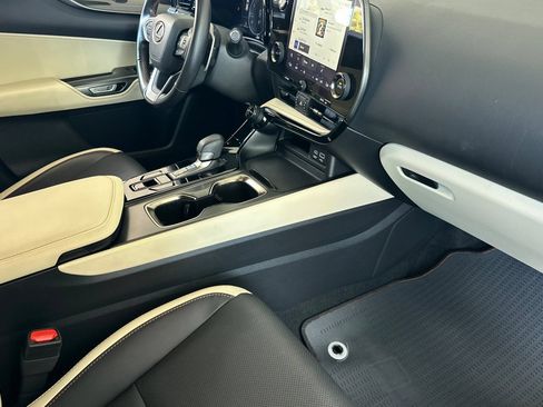 Certified 2024 Lexus NX 250 FWD image 13