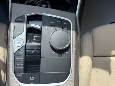 Used 2026 BMW 330i xDrive Sedan w/ Premium Package AWD/4WD image 14