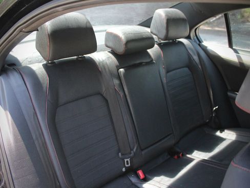 Used 2012 Volkswagen Jetta GLI Autobahn FWD image 14