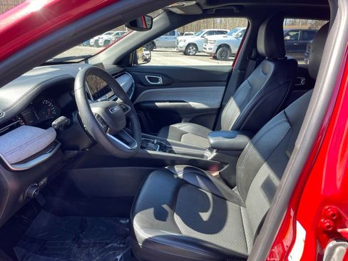 Used 2023 Jeep Compass Latitude w/ Sun and Sound Group image 10