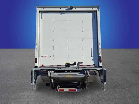 Used 2023 Ford F650 2WD Regular Cab Super Duty image 5