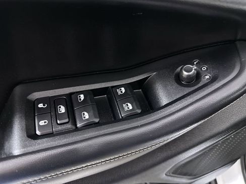Used 2023 Jeep Grand Cherokee Altitude AWD/4WD image 24