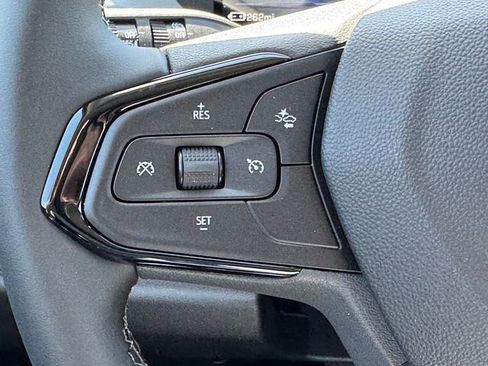 New 2027 Chevrolet Bolt LT w/ Comfort Package FWD image 17