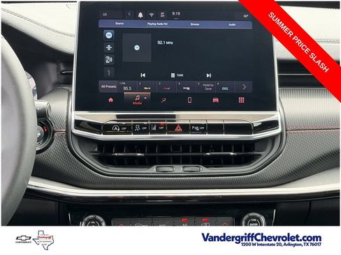 Used 2025 Jeep Compass Trailhawk AWD/4WD image 16