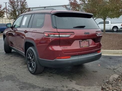 Certified 2024 Jeep Grand Cherokee L Laredo image 2