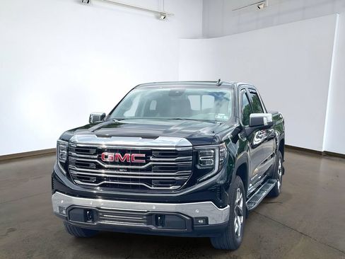 Used 2024 GMC Sierra 1500 SLT w/ SLT Premium Plus Package AWD/4WD image 7