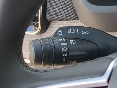 New 2026 Volvo XC90 B5 Core AWD/4WD image 25