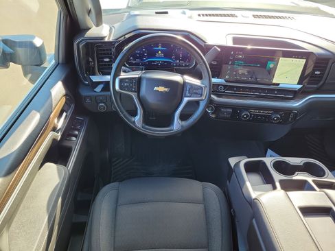 Used 2025 Chevrolet Silverado 2500 LT w/ Safety Package image 11