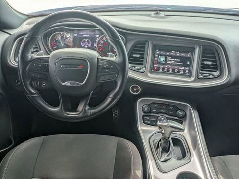 Used 2022 Dodge Challenger R/T image 28