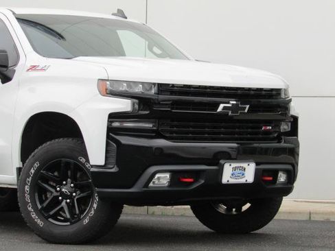 Used 2020 Chevrolet Silverado 1500 LT Trail Boss w/ Convenience Package AWD/4WD image 4