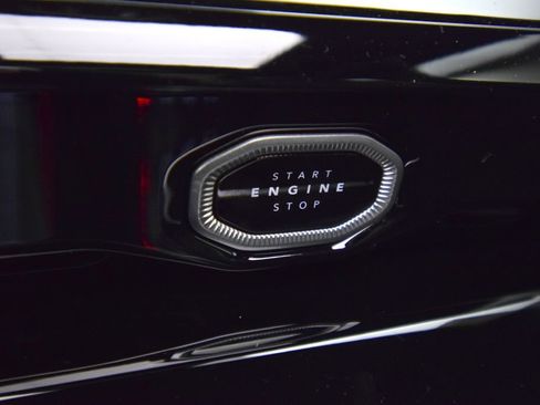 New 2026 Jeep Grand Cherokee L Limited AWD/4WD image 24