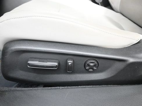 Used 2018 Honda Accord Touring image 22