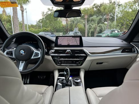 Used 2020 BMW M550i xDrive w/ Executive Package AWD/4WD image 29