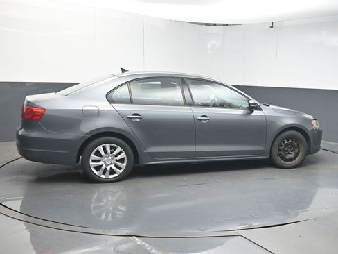 Used 2014 Volkswagen Jetta SE FWD image 8
