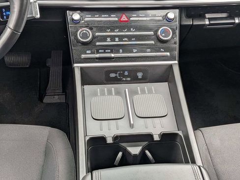 Used 2024 Hyundai Santa Fe SE image 19