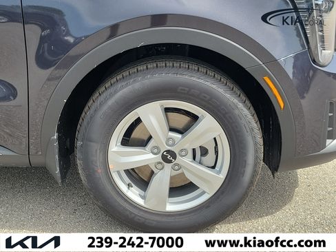 New 2026 Kia Sorento LX FWD image 7