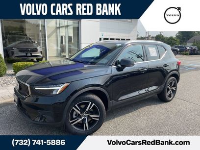 Used 2025 Volvo XC40 B5 Core