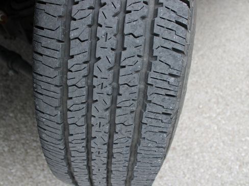 Used 2024 RAM 2500 Big Horn w/ Level 2 Equipment Group image 22