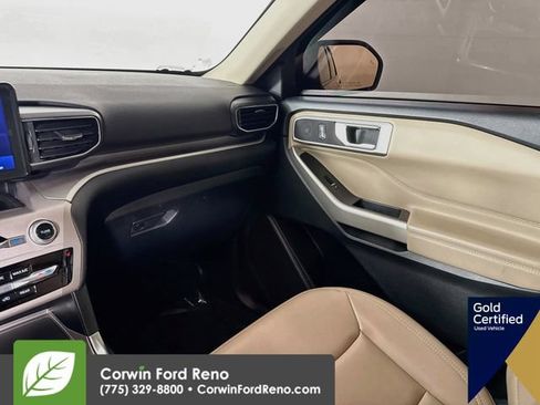 Certified 2022 Ford Explorer XLT w/ Equipment Group 202A AWD/4WD image 25
