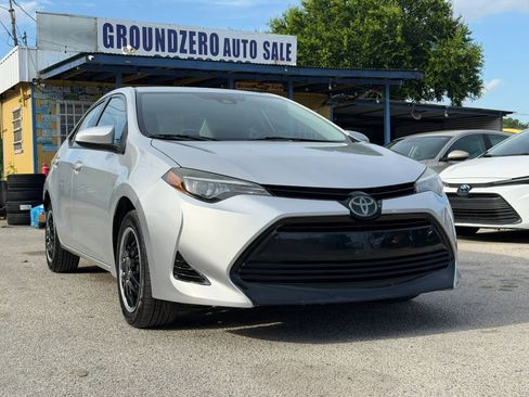 Used 2018 Toyota Corolla LE FWD image 1