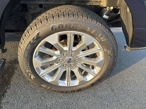 Used 2022 Ford F150 Limited image 33