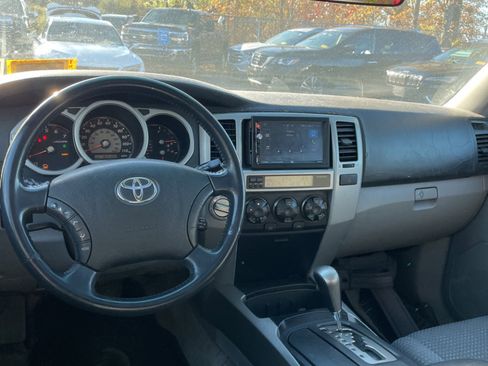 Used 2004 Toyota 4Runner SR5 image 9