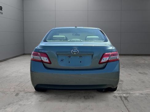 Used 2011 Toyota Camry LE w/ LE Extra-Value Pkg FWD image 4