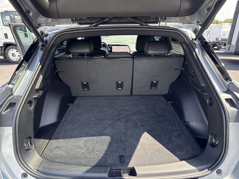 Used 2024 Chevrolet Equinox EV LT image 24