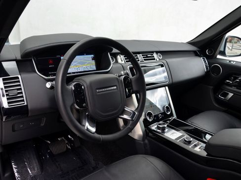 Used 2019 Land Rover Range Rover Supercharged image 12