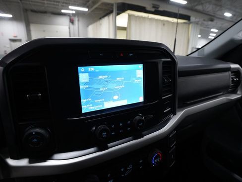 Used 2022 Ford F150 XLT w/ Trailer Tow Package image 7