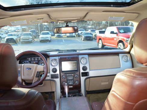 Used 2014 Ford F150 King Ranch w/ King Ranch Luxury Package image 23