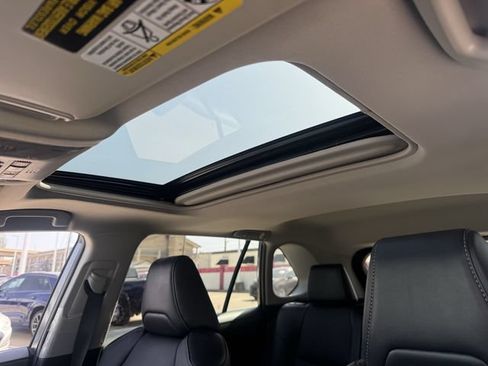 Used 2022 Toyota RAV4 XLE Premium FWD image 25