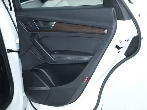 Used 2024 Audi Q5 2.0T Premium Plus image 29