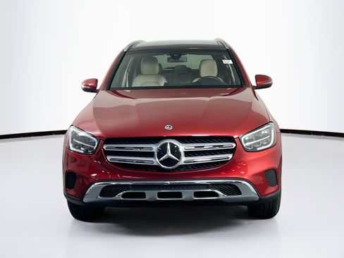 Used 2021 Mercedes-Benz GLC 300 4MATIC w/ Premium Package image 2