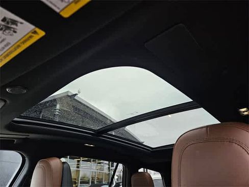 Used 2024 Lincoln Aviator Reserve w/ Equipment Group 201A image 18